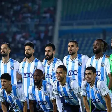 شبح «البطاقات الصفراء» يلاحق 10 نجوم في بيراميدز قبل موقعة حسم الدوري أمام سموحة